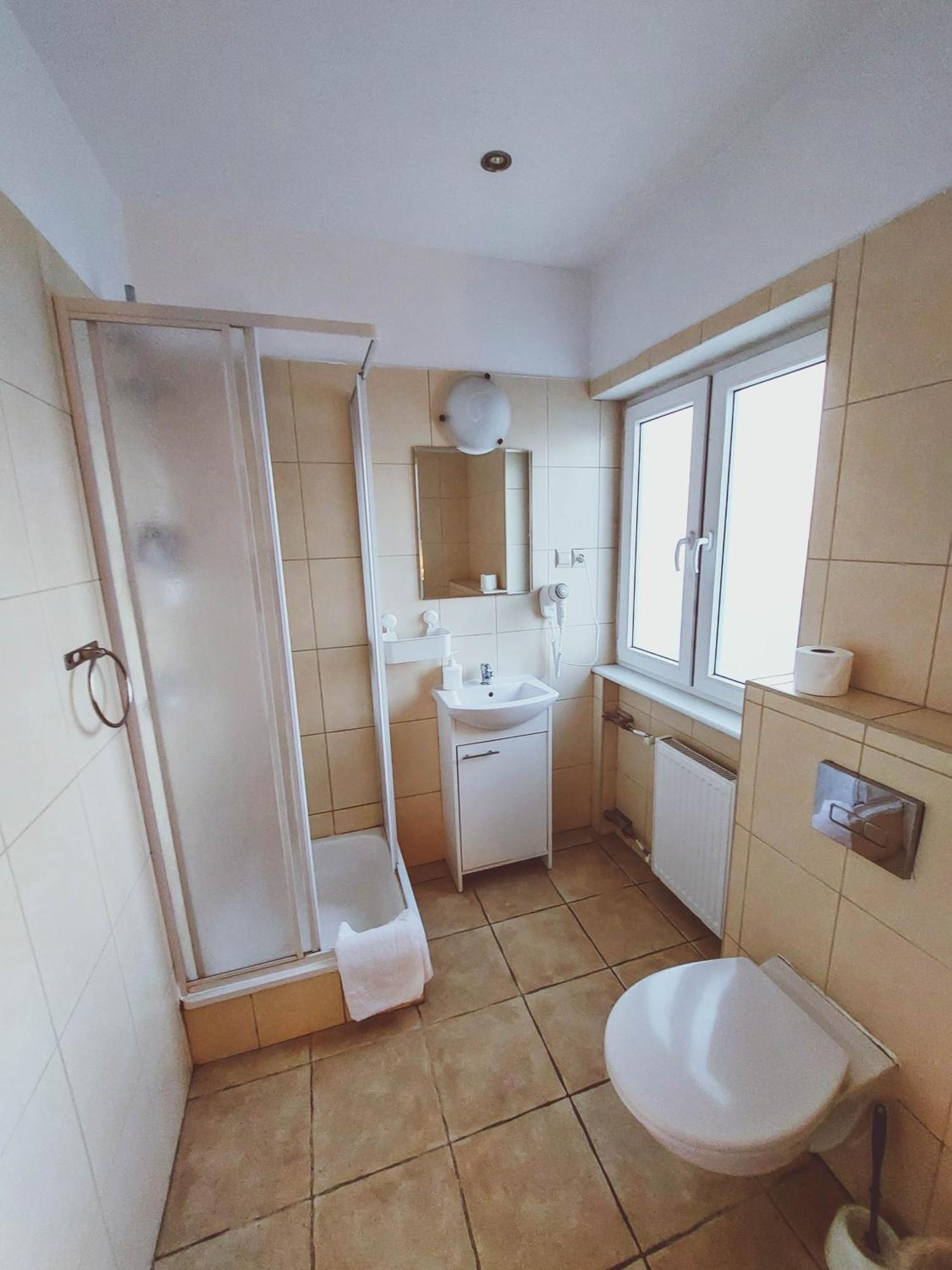 Pod Starymi Lipami Apartment Szczecin Bagian luar foto