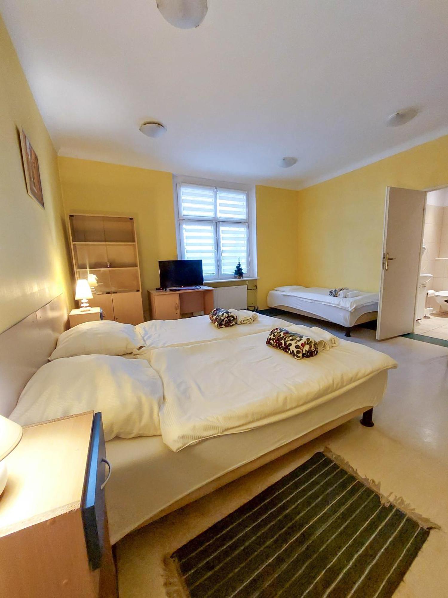 Pod Starymi Lipami Apartment Szczecin Bagian luar foto